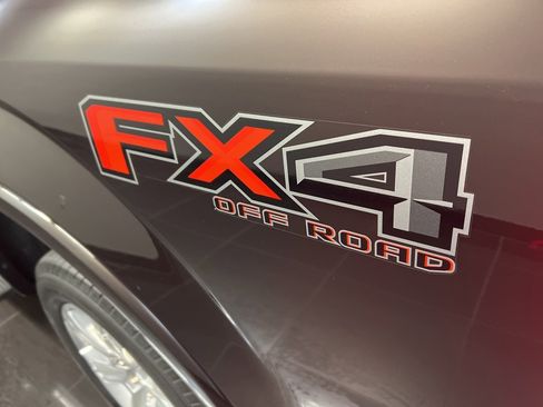 Used 2020 Ford F150 Platinum w/ Equipment Group 701A Luxury image 41