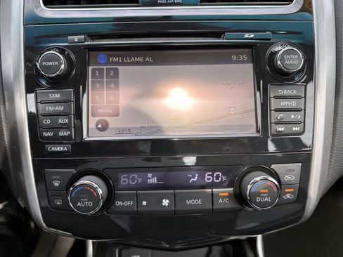Used 2015 Nissan Altima 2.5 SL w/ Technology Package FWD image 24