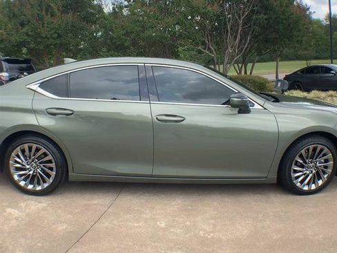 Certified 2024 Lexus ES 300h Ultra Luxury image 9