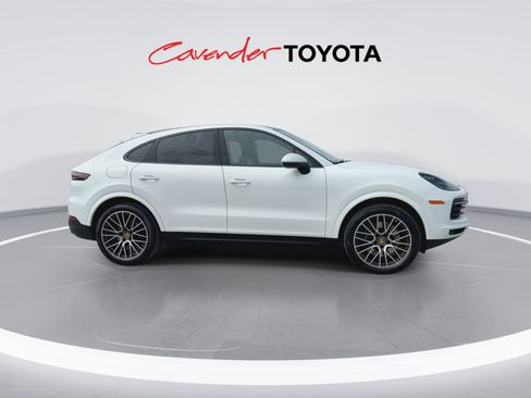 Used 2021 Porsche Cayenne Coupe AWD/4WD image 9