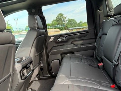 New 2026 GMC Sierra 2500 AT4X w/ LPO, Black Badging Package AWD/4WD image 16