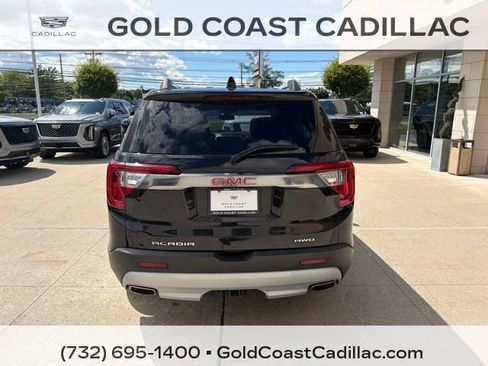 Used 2022 GMC Acadia SLT w/ Preferred Package AWD/4WD image 3