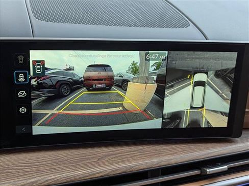 Certified 2025 Hyundai Santa Fe Limited FWD image 12
