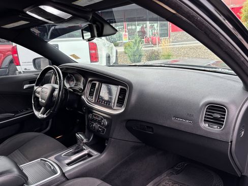 Used 2019 Dodge Charger R/T RWD image 25