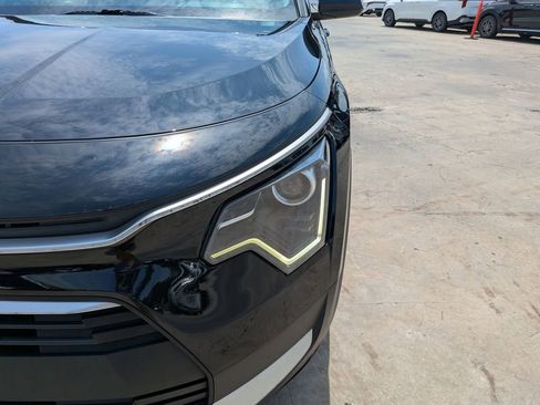 Certified 2024 Kia Niro EX FWD image 10