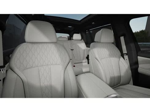 New 2026 BMW X7 xDrive40i w/ Executive Package image 11