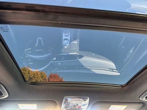 Used 2025 Genesis GV70 3.5T Sport w/ Sport Advanced Package image 24