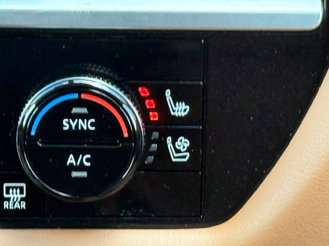 Certified 2025 Nissan Pathfinder Platinum AWD/4WD image 30