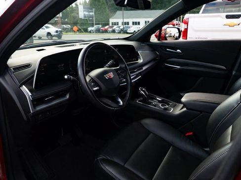 Used 2023 Cadillac XT4 Premium Luxury AWD/4WD image 18