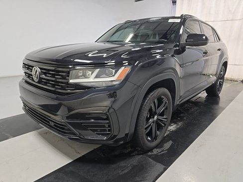 Used 2023 Volkswagen Atlas Cross Sport SEL R-Line AWD/4WD image 2