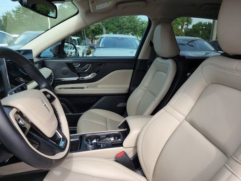 Certified 2025 Lincoln Corsair FWD image 24