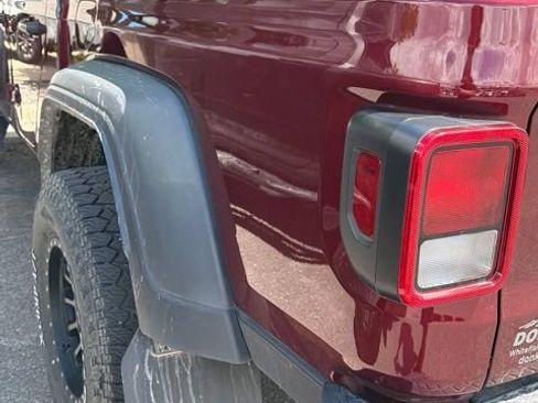 Used 2021 Jeep Gladiator Sport AWD/4WD image 28