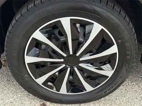 Used 2024 Mitsubishi Mirage ES image 9