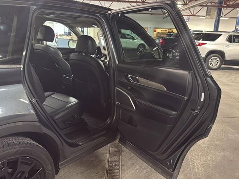 Used 2021 Kia Telluride SX w/ Nightfall Edition Package image 23