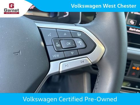 Certified 2025 Volkswagen Jetta SEL FWD image 39