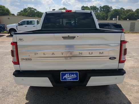 Certified 2022 Ford F150 Platinum w/ Equipment Group 701A High AWD/4WD image 4