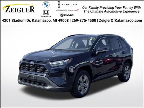 Used 2024 Toyota RAV4 XLE AWD/4WD image 1