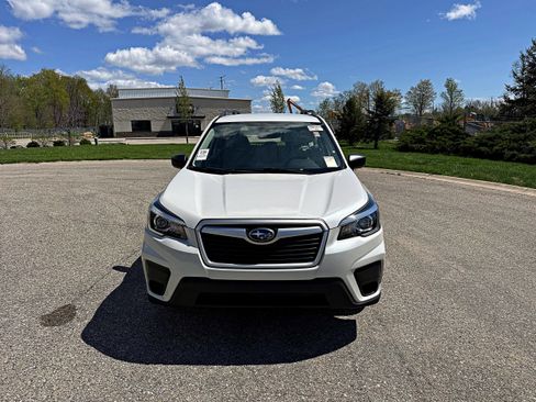 Used 2019 Subaru Forester w/ Popular Package #1 AWD/4WD image 4
