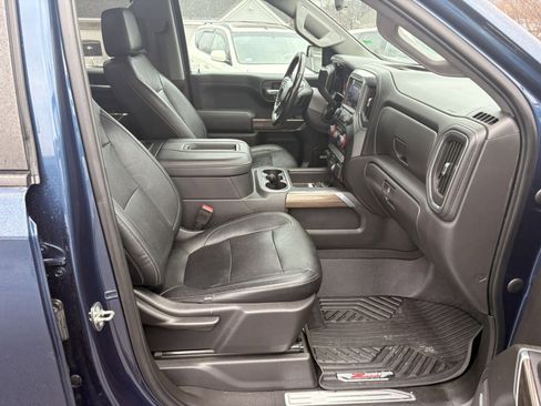 Used 2020 Chevrolet Silverado 1500 RST image 24