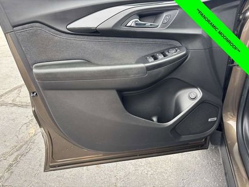 Used 2021 Chevrolet TrailBlazer ACTIV w/ Sun and Liftgate Package image 10