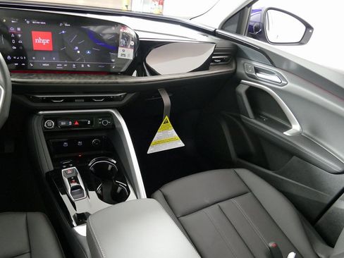 New 2025 Audi Q5 Premium image 24