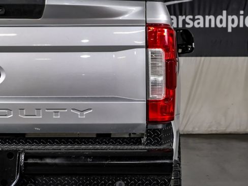 Used 2018 Ford F350 Lariat w/ Lariat Ultimate Package AWD/4WD image 43