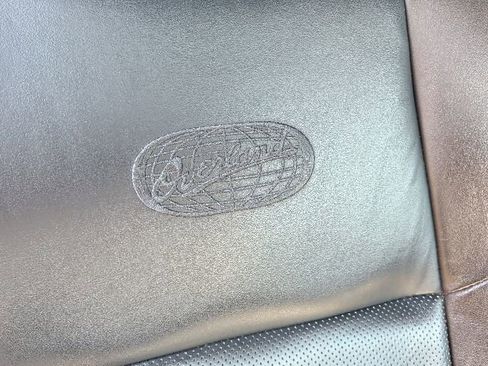 Used 2017 Jeep Grand Cherokee Overland AWD/4WD image 10