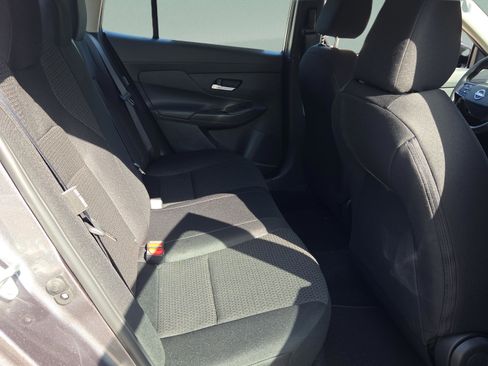 Used 2010 Ford Taurus SEL image 14