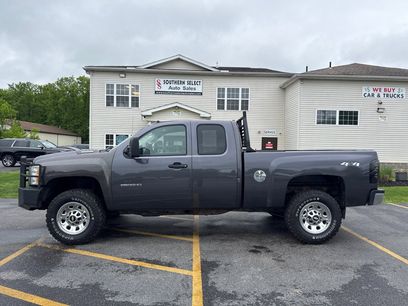 Used 2011 Chevrolet Silverado 2500 W/T w/ Snow Plow Prep Package