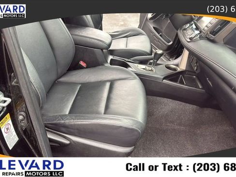 Used 2015 Toyota RAV4 Limited AWD/4WD image 37