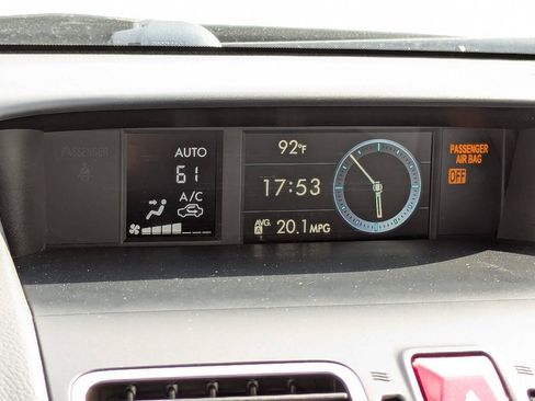 Used 2017 Subaru Forester 2.5i Premium AWD/4WD image 19