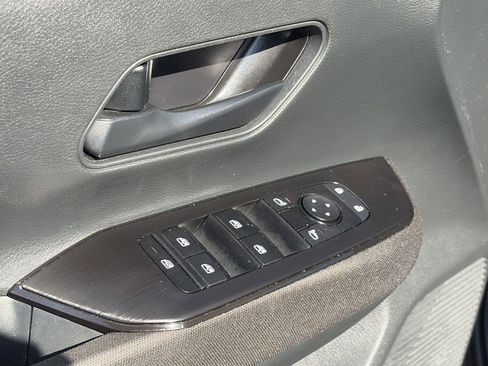 Used 2025 Nissan Kicks S FWD image 24