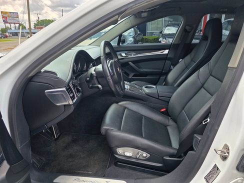 Used 2013 Porsche Panamera S RWD image 2