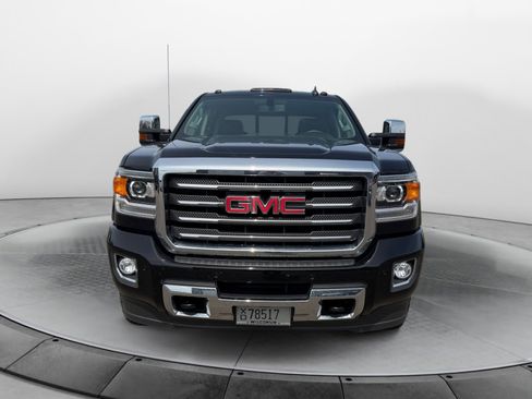 Used 2017 GMC Sierra 2500 SLT w/ All Terrain HD Package image 6