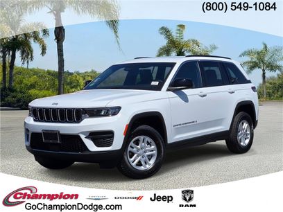 New 2025 Jeep Grand Cherokee Laredo w/ Luxury Tech Group I