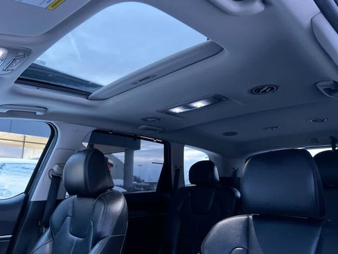 Used 2022 Kia Telluride EX w/ EX Premium Package image 22