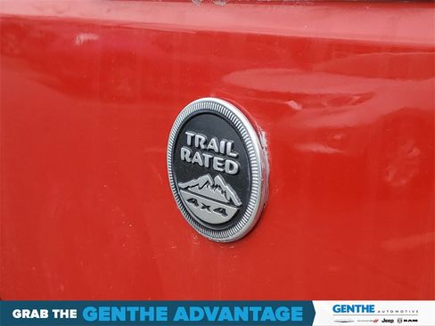 Used 2018 Jeep Wrangler Unlimited Sport image 6