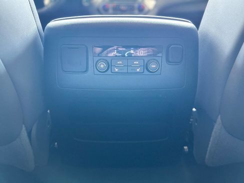 Used 2015 Chevrolet Tahoe LT w/ Luxury Package AWD/4WD image 68