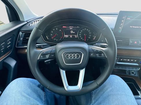 Used 2021 Audi Q5 2.0T Premium w/ Convenience Package image 14
