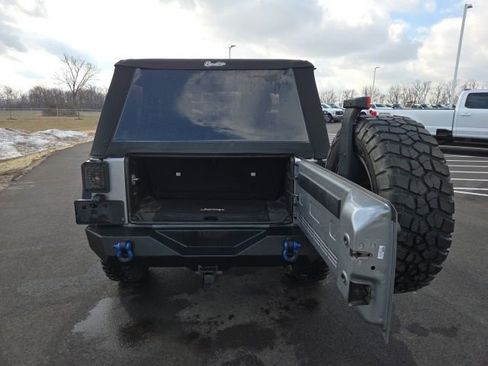 Used 2017 Jeep Wrangler Sport image 10