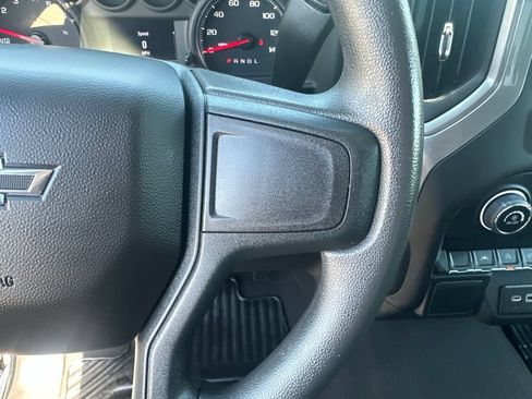 Used 2022 Chevrolet Silverado 1500 Custom Trail Boss AWD/4WD image 10