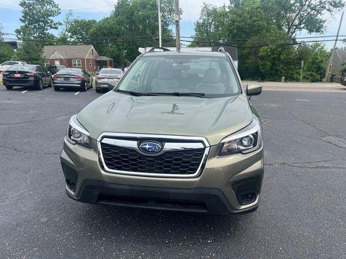 Used 2019 Subaru Forester Premium w/ All-Weather Package AWD/4WD image 2