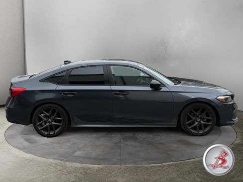 Used 2023 Honda Civic Sport image 8