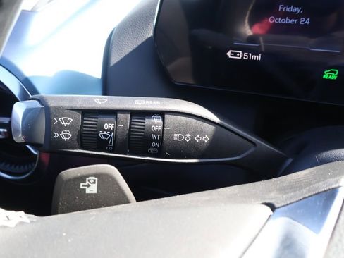 New 2026 Chevrolet Equinox EV LT image 24