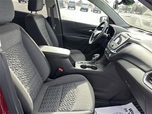Certified 2024 Chevrolet Equinox LT image 26