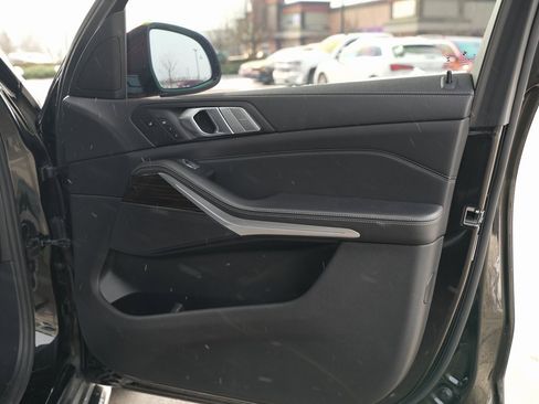 Used 2020 BMW X7 xDrive40i w/ Luxury Seating Package image 50