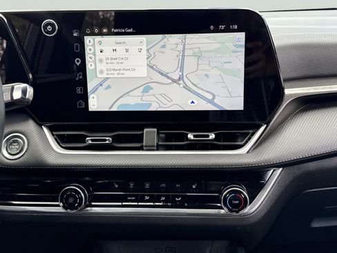 Used 2025 Chevrolet Equinox LT w/ Safety and Technology Package FWD image 13