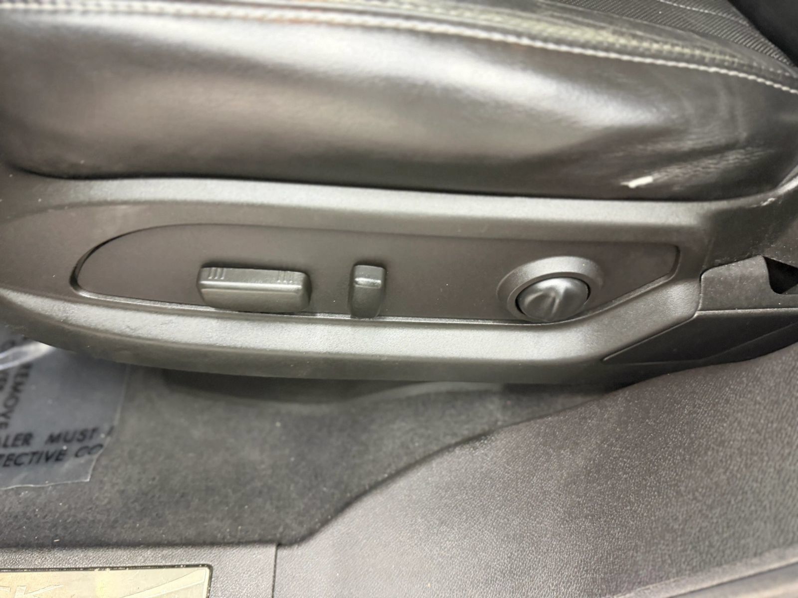 Used 2013 Buick Enclave Premium AWD/4WD image 24