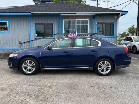Used 2011 Lincoln MKS FWD image 9
