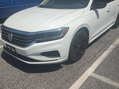 Used 2021 Volkswagen Passat 2.0T SE